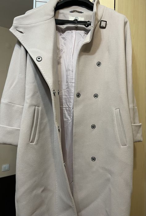 Продам пальто 60% шерсть, в отлично состоянии!