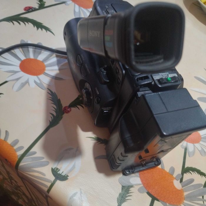 Видео камера ,,Handycam SONY Video8