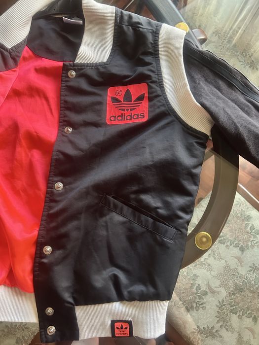 Тънко яке Adidas