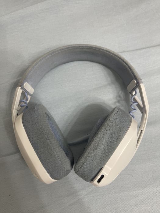 Наушники Logitech g435