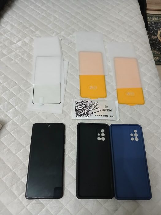 Samsung A51 телефон