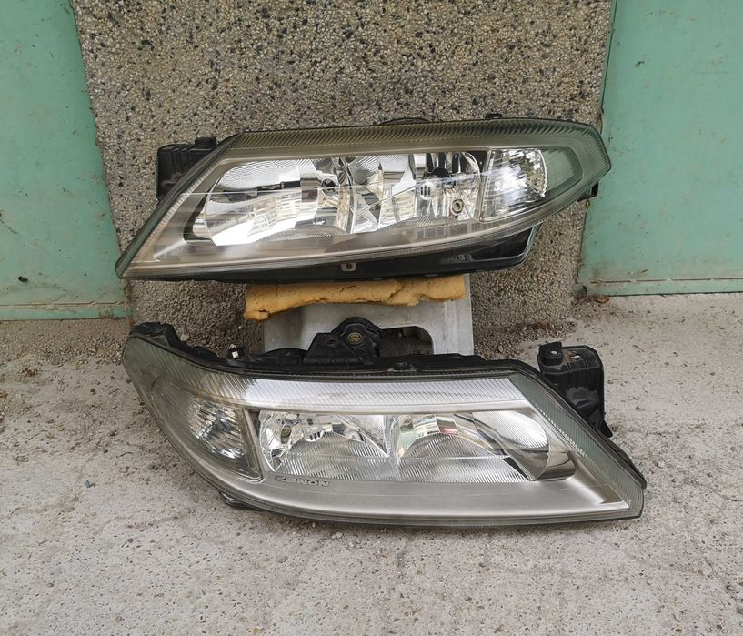 Оригинални фарове Рено Лагуна  Renault Laguna Xenon