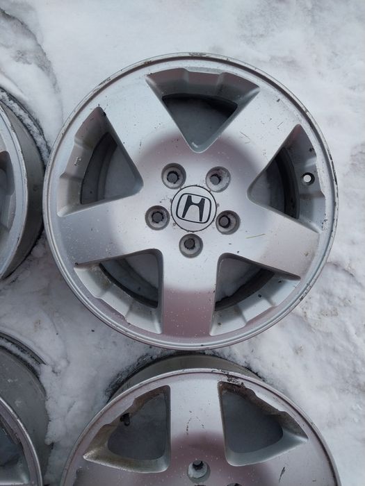 Диски R16 оригинал. Разболтовка 5 114.3.