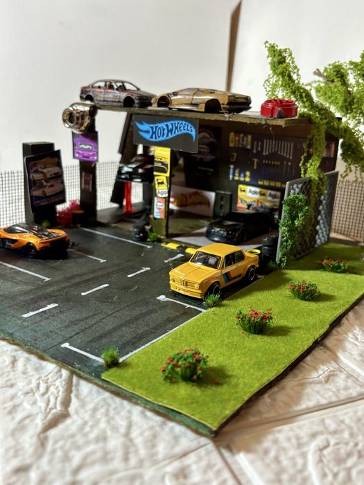 Dioramă service hotwheels