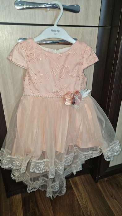 Платье на девочку