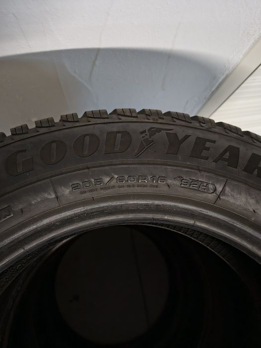 Зимни гуми GOODYEAR 205/65/16