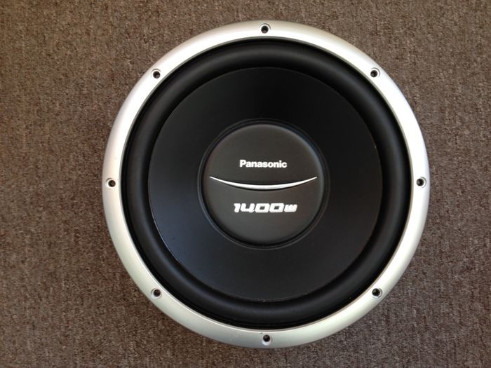 Panasonic 1400w hot sale subwoofer