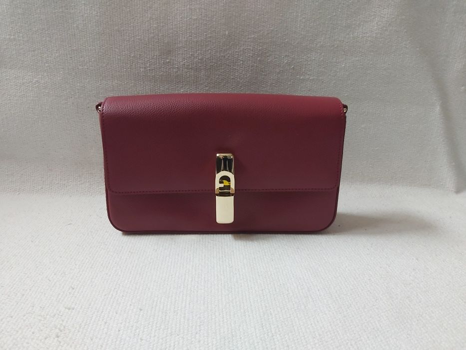 Furla Iride чанта