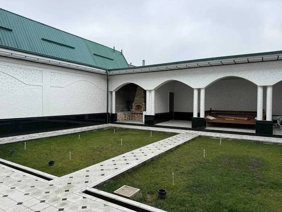 Ховли сотилади! Сергели Мошина бозор ориентир. 6сотих. Евро ремонт