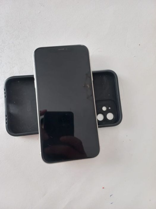 IPhone 11, каробкасымен