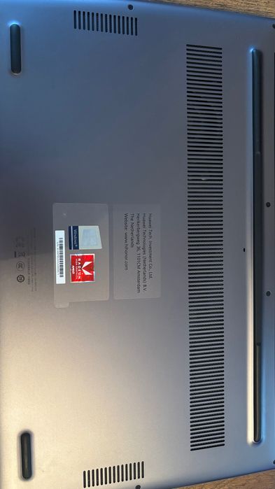 Honor MagicBook 15 R5-3500U/8GB/256GB