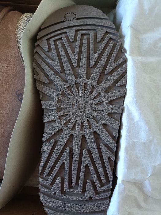 UGG Tazz, culoare Rocky Oak, noi, în cutie, mărime 38