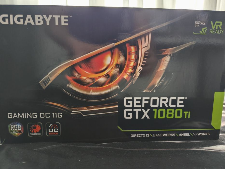 Vând GTX 1080Ti 11Gb GDDR5X Gigabyte