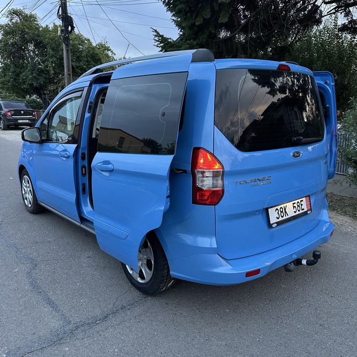 FORD Tourneo Courier 2017 — imagine 4