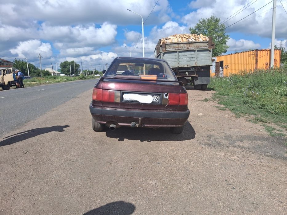 Продам машину ауди 80 Б4.