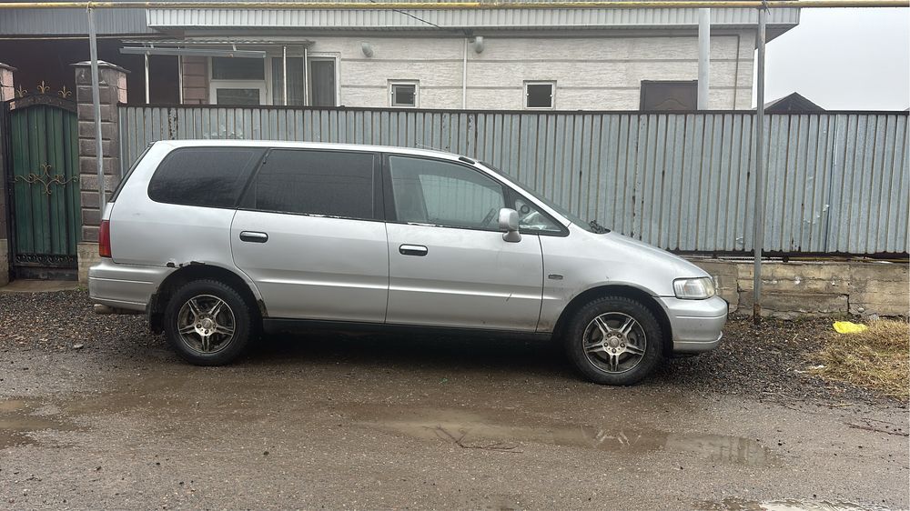 Honda Odyssey 1996 год