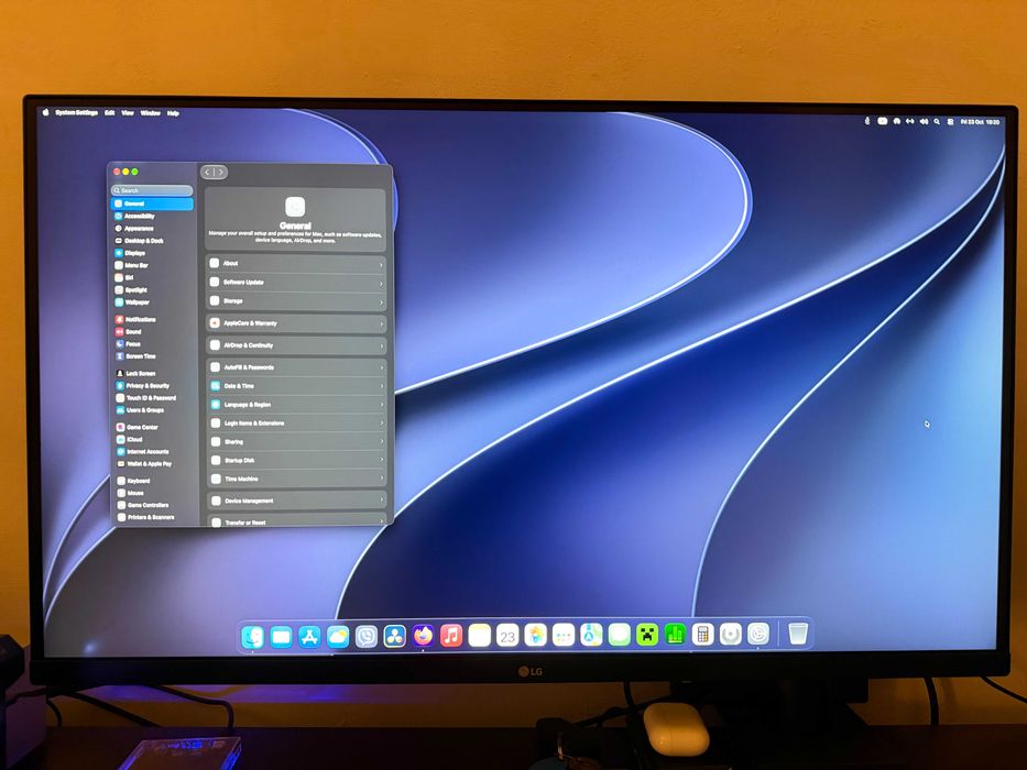 Монитор LG UltraFine™ Ergo, 31.5", 4K