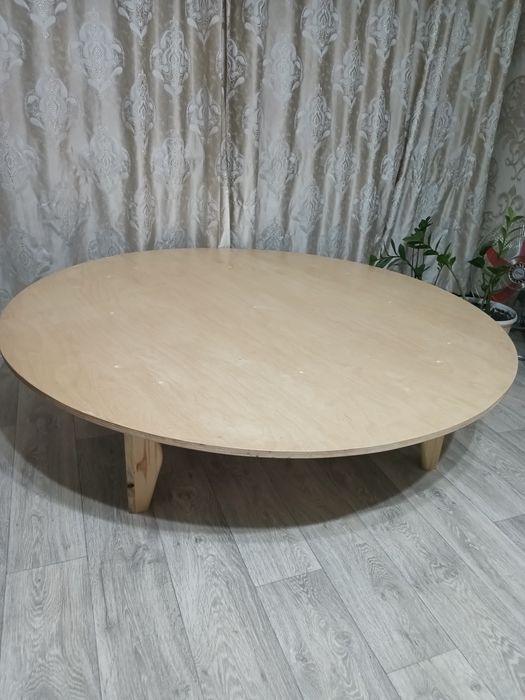 Продам круглый стол