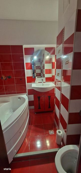 Doua camere comfort maxim, zona Trocadero.