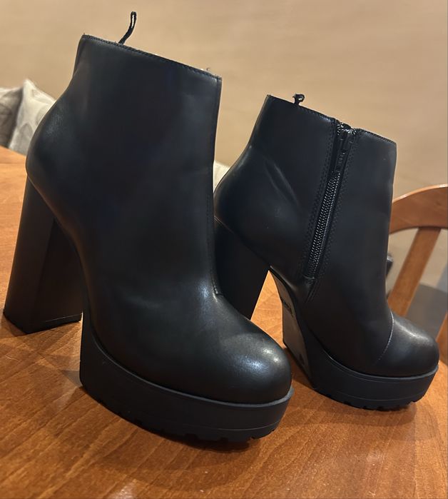 Боти на ток от еко кожа H&M