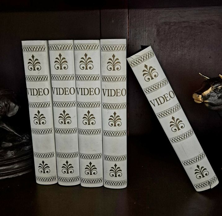 Оргинални Кутий за VHS Касети  и Бонус.