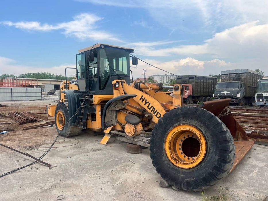 Погрузчик hyunday 3 куба