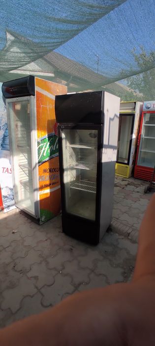 Холодильник стеклянный для напитков с доставкой