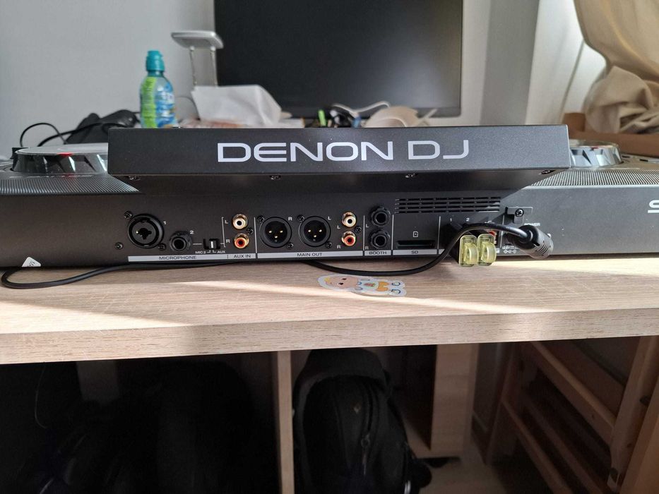 Controller DJ Denon SC Live 4 standalone 4 deck-uri – impecabil