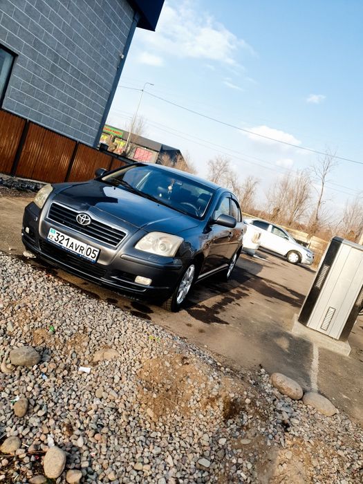 Тойота авенсис 2008