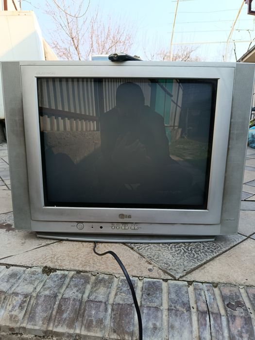Телевизор цветной LG
