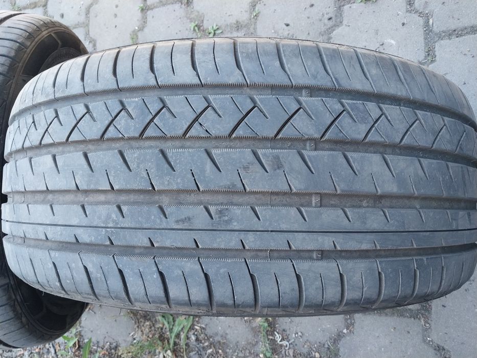 2 шины Sonix 255 45 R18. Пробег один сезон.