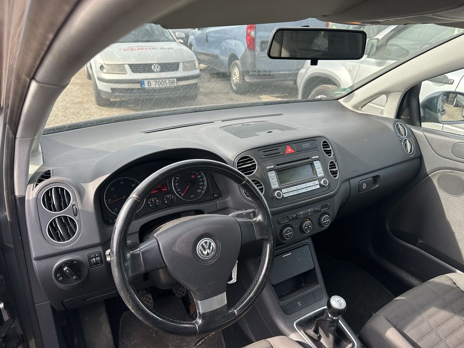 Табло със десен airbag за VW Golf Plus