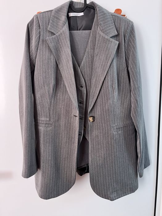 Дамски костюм от 3 части