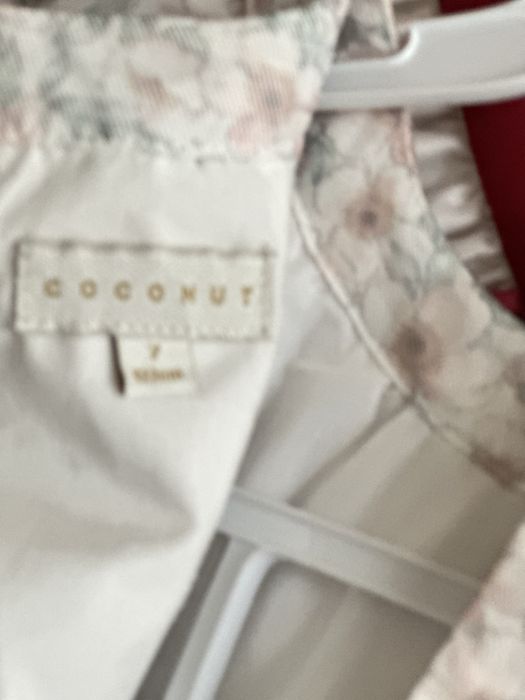 Нарядное платье фирменое