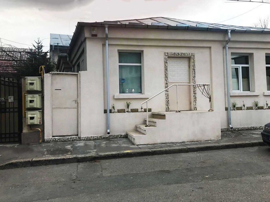 Spațiu ultracentral+Casa – închiriere totală sau parțială –  langa BCR