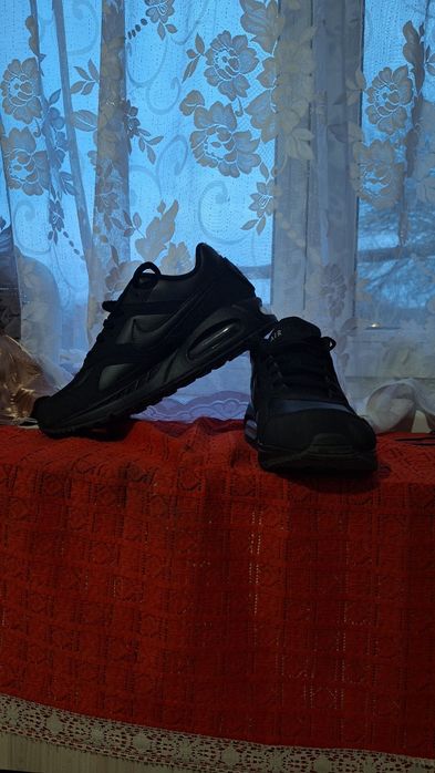 Чисто нови обувки Nike Air Max в черен цвят.В отлично състояние не са