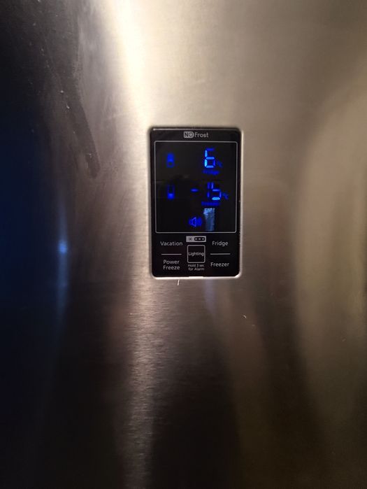 Продам холодильник samsung