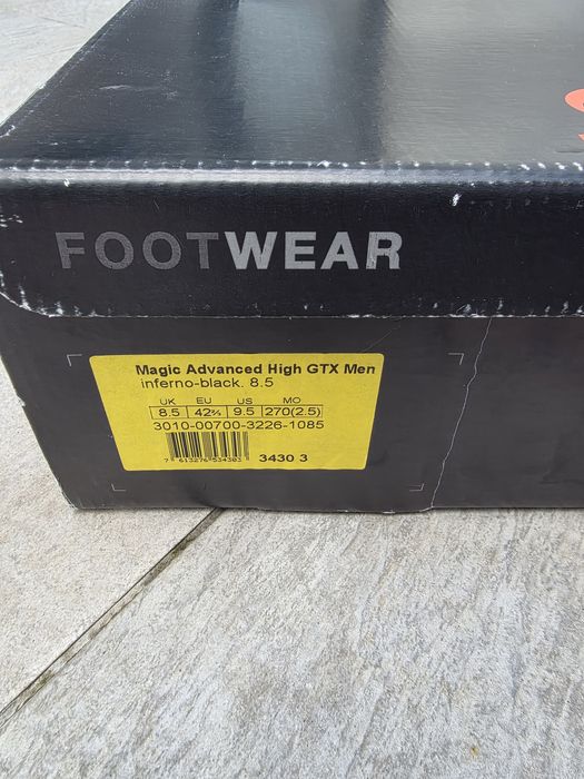 Vând bocanci iarna Mammut advanced high gtx