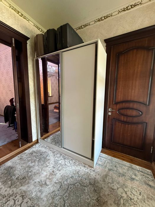 Продается шкаф купе в хорошем состоянии