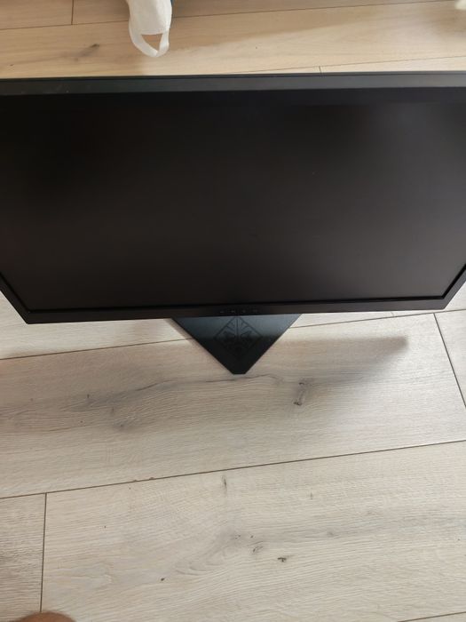Monitor Omen 24 inch 144Hz