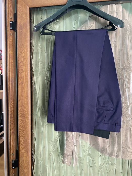 Vând costum mire