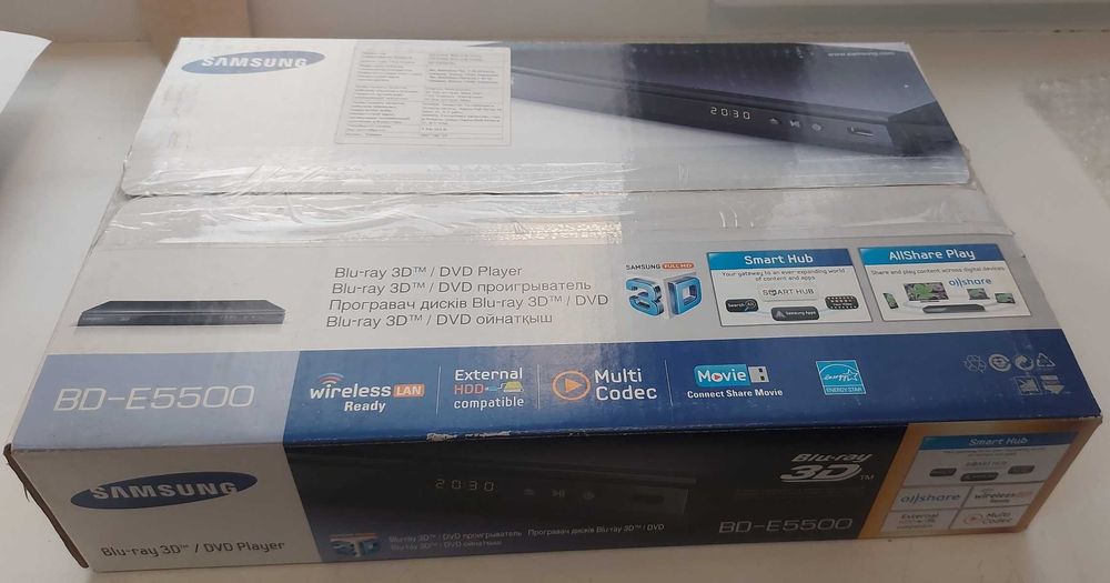 Blu-ray 3D плеер Samsung BD-E5500/RU (новый, в упаковке)