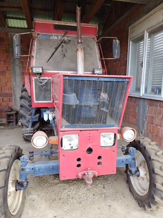 Vând tractor în stare bună