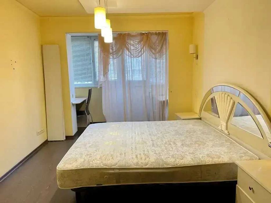 Дава се под наем Тристаен апартамент в София, Център - 90 кв.м за 561 € - Снимка #5