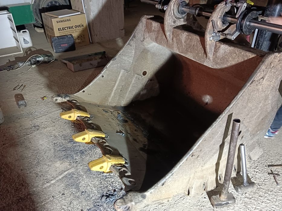 Ремонт ковшы экскаватор и погрузчик