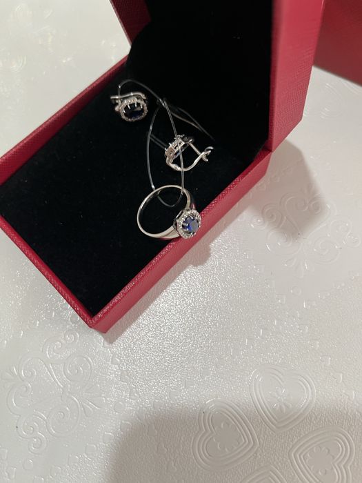 Продам набор серебро.