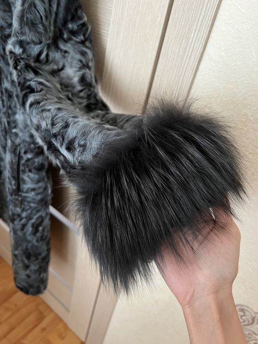 Шуба голубой каракуль