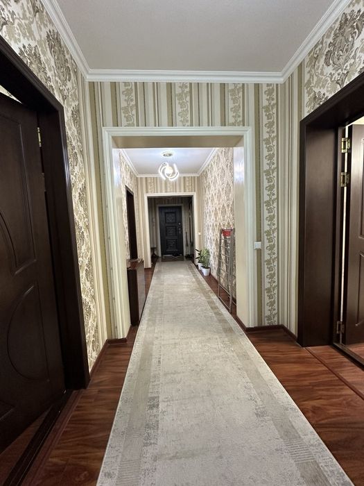 6/6/9. Сергели 2. Кввртира 143 м², дом блочный. Метро 500 м