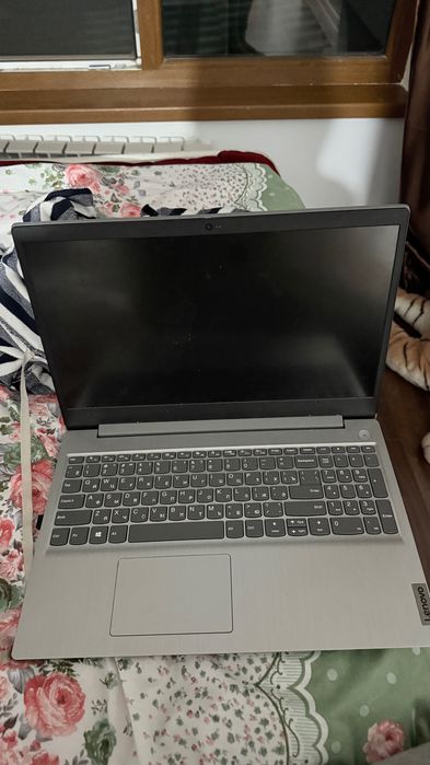 Продаю Lenovo IdeaPad 3 15IML05