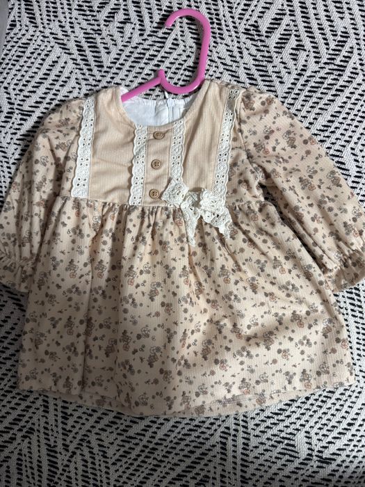 Бебешки дрехи за момиче